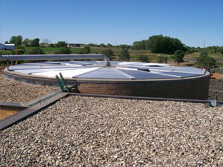 The Airbeam Cover aeration system consists of flat aluminium panels