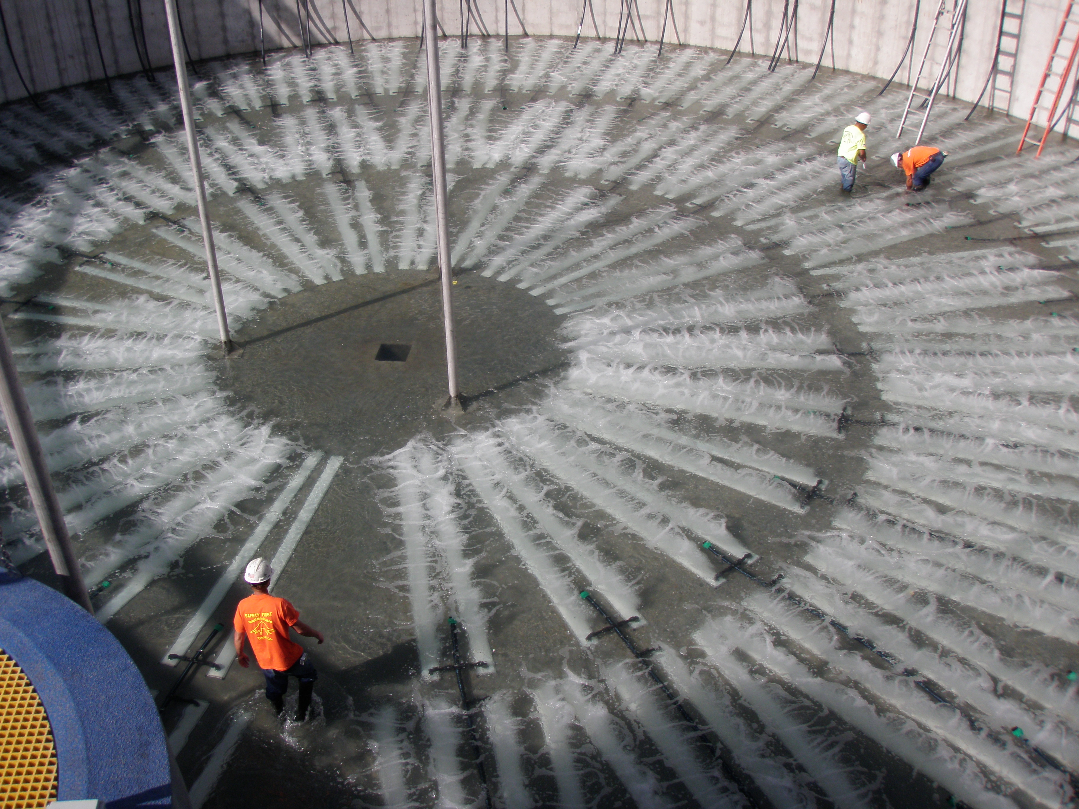 Aerostrip® fine pore diffuser system mounted on basin floor 