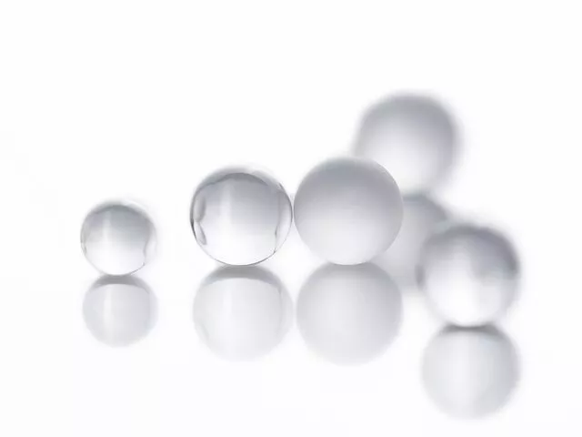 Billes de verre ultra pure classées en 4 catégories de 0,25 à 4 mm