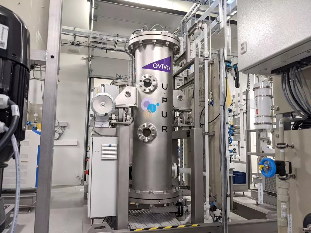 Ein eigenständiger UV-Reaktor mit Polishing Harzbehälter aus rostfreiem Stahl